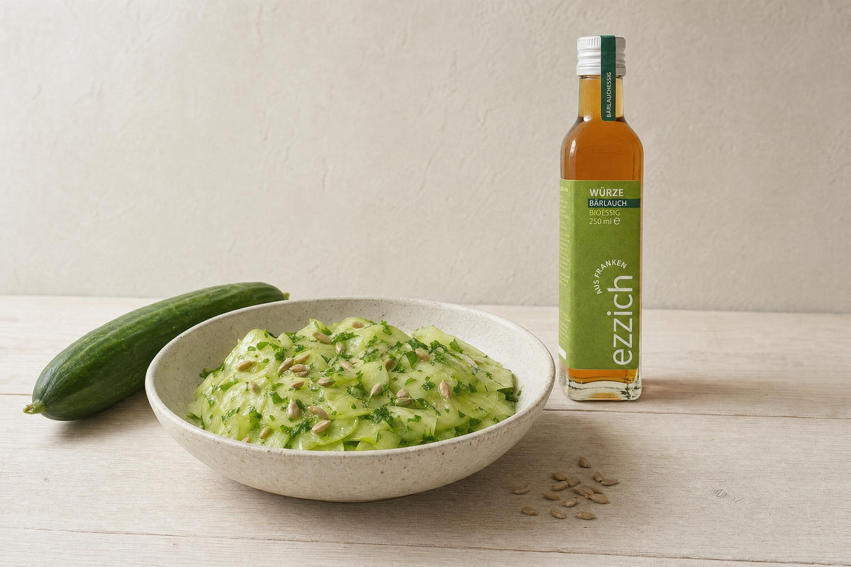 Gurkensalat mit Bärlauchessig