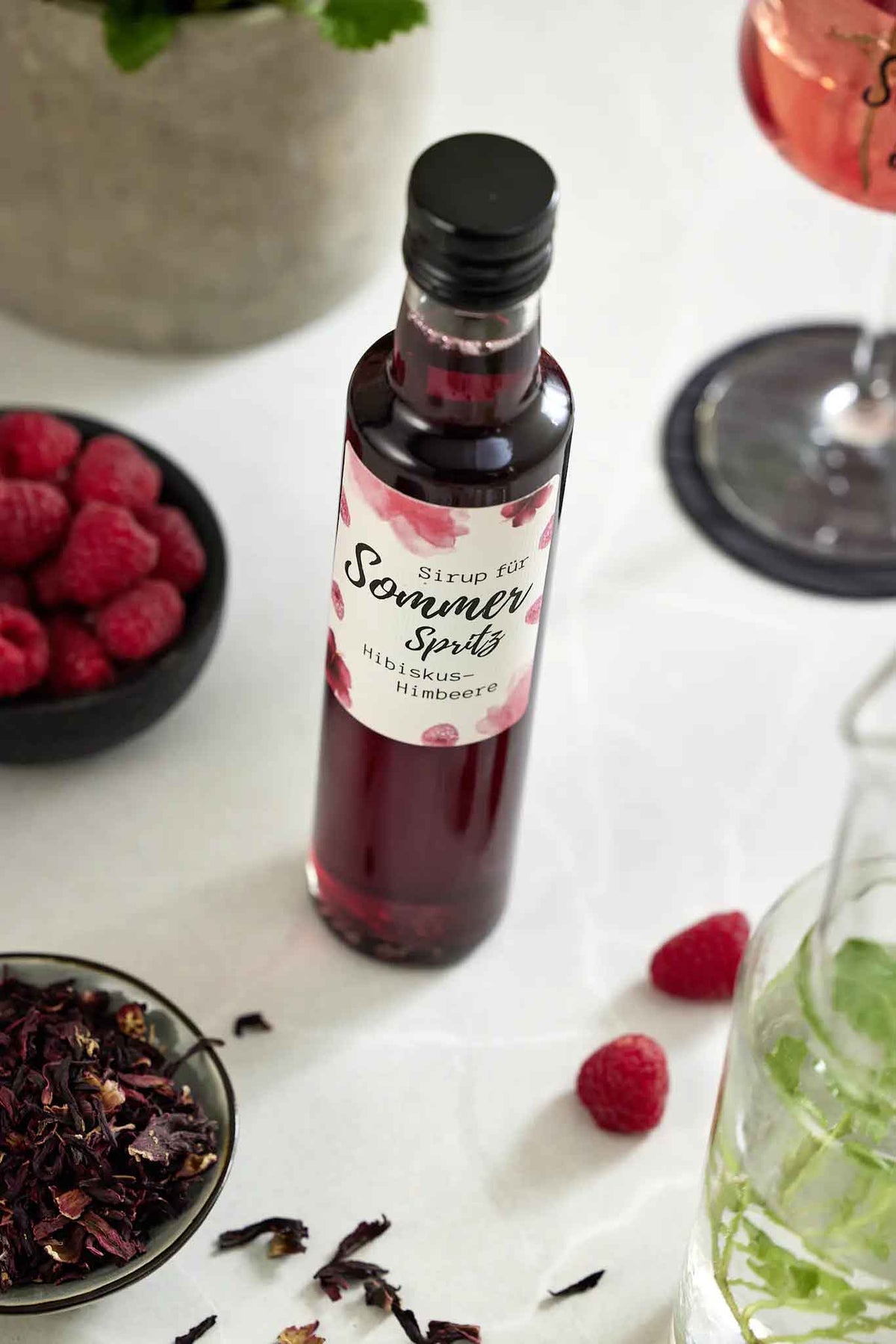 Sommer Spritz Sirup Hibiskus-Himbeere – Schusters Shrub